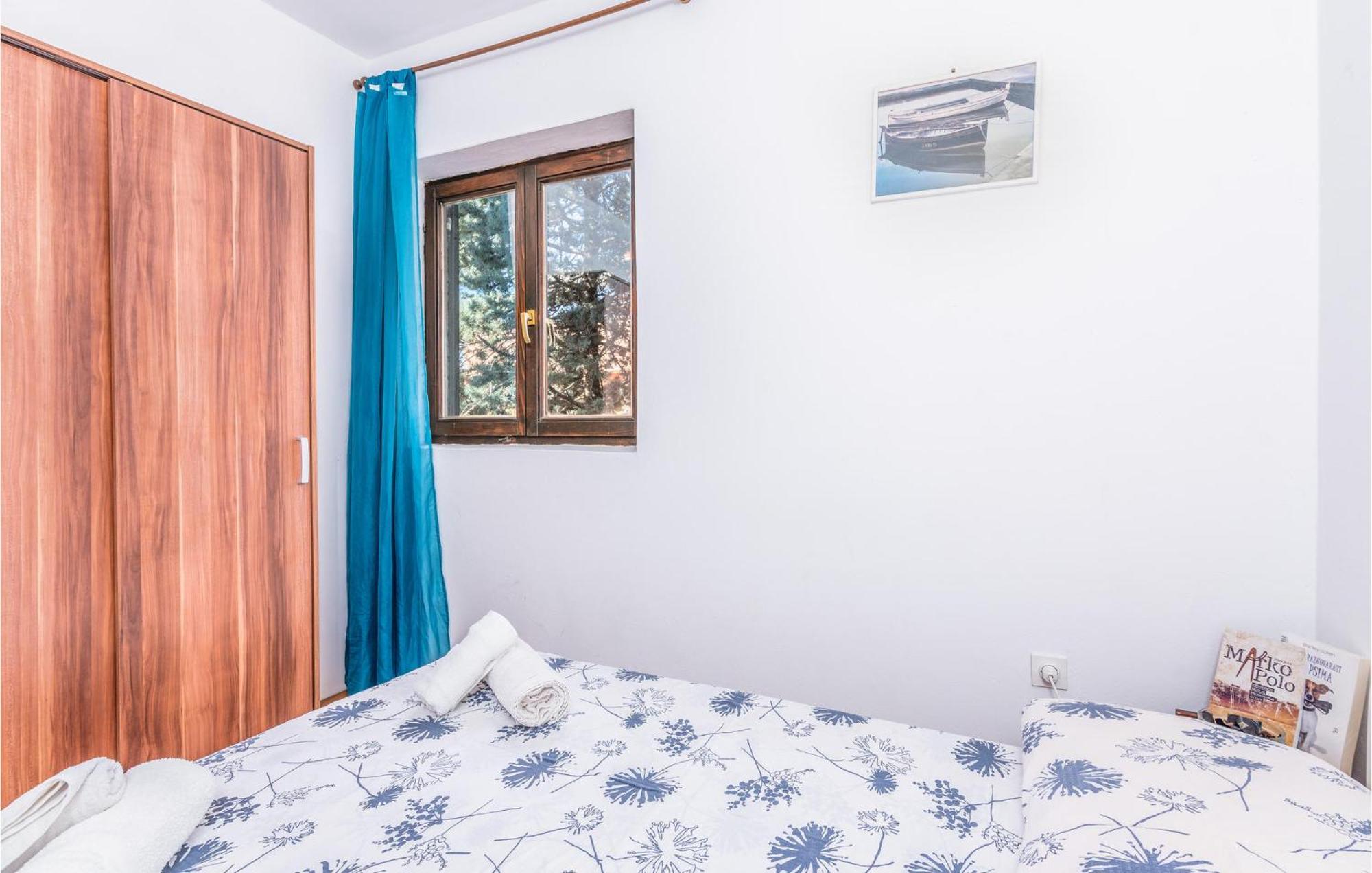 3 Bedroom Nice Apartment In Krk 克尔克 外观 照片
